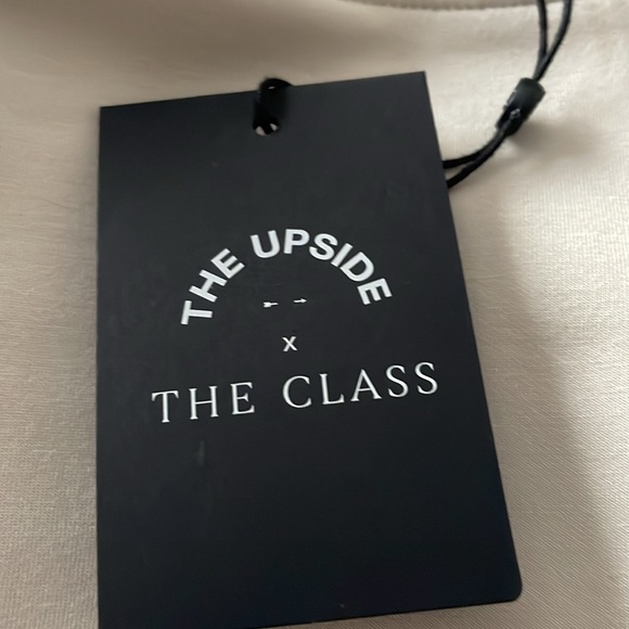 NWT… The Upside Limber Crop Top - Picture 4 of 6